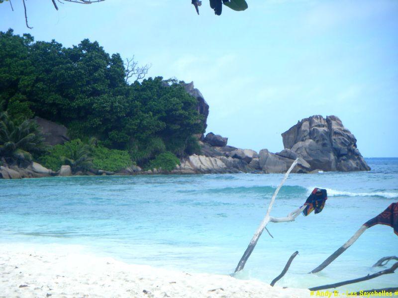 Plage de La Digue.JPG